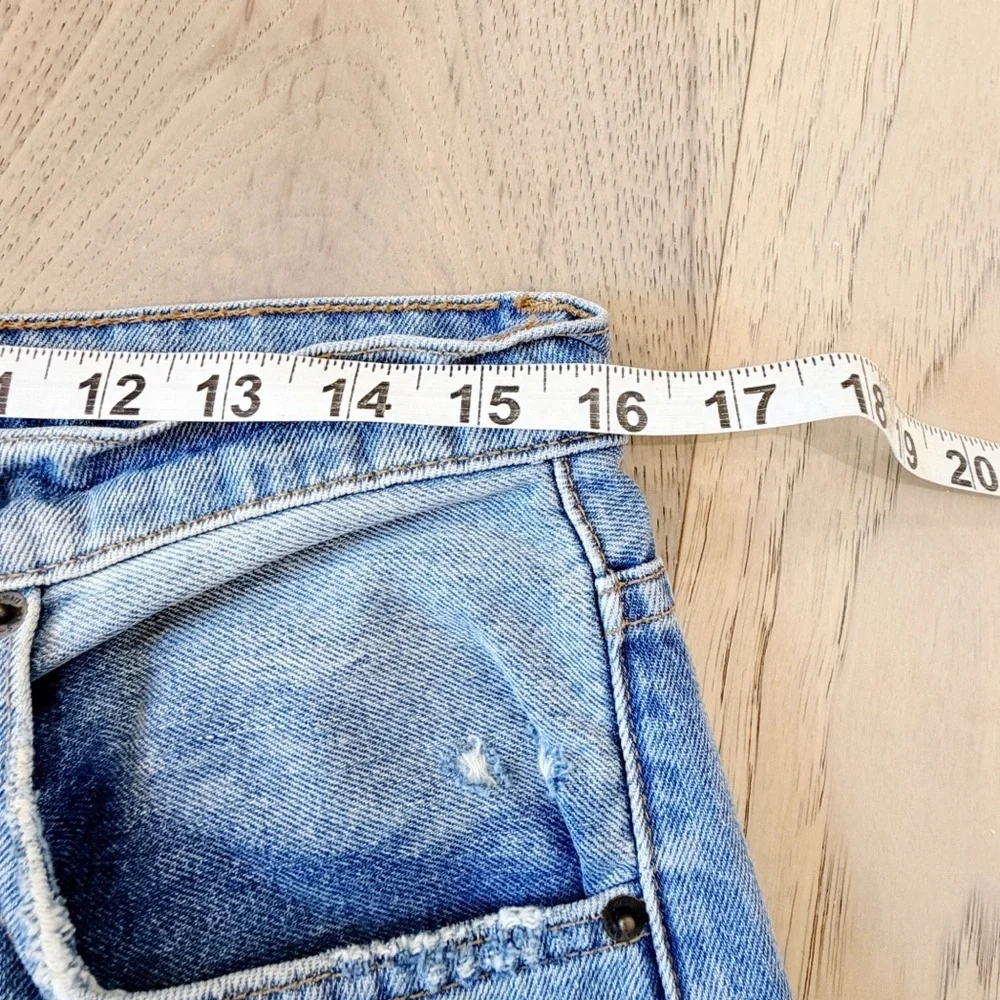 Reformation 31 Cynthia High Rise Relaxed Distressed Jeans Light Blue Oahu Wash